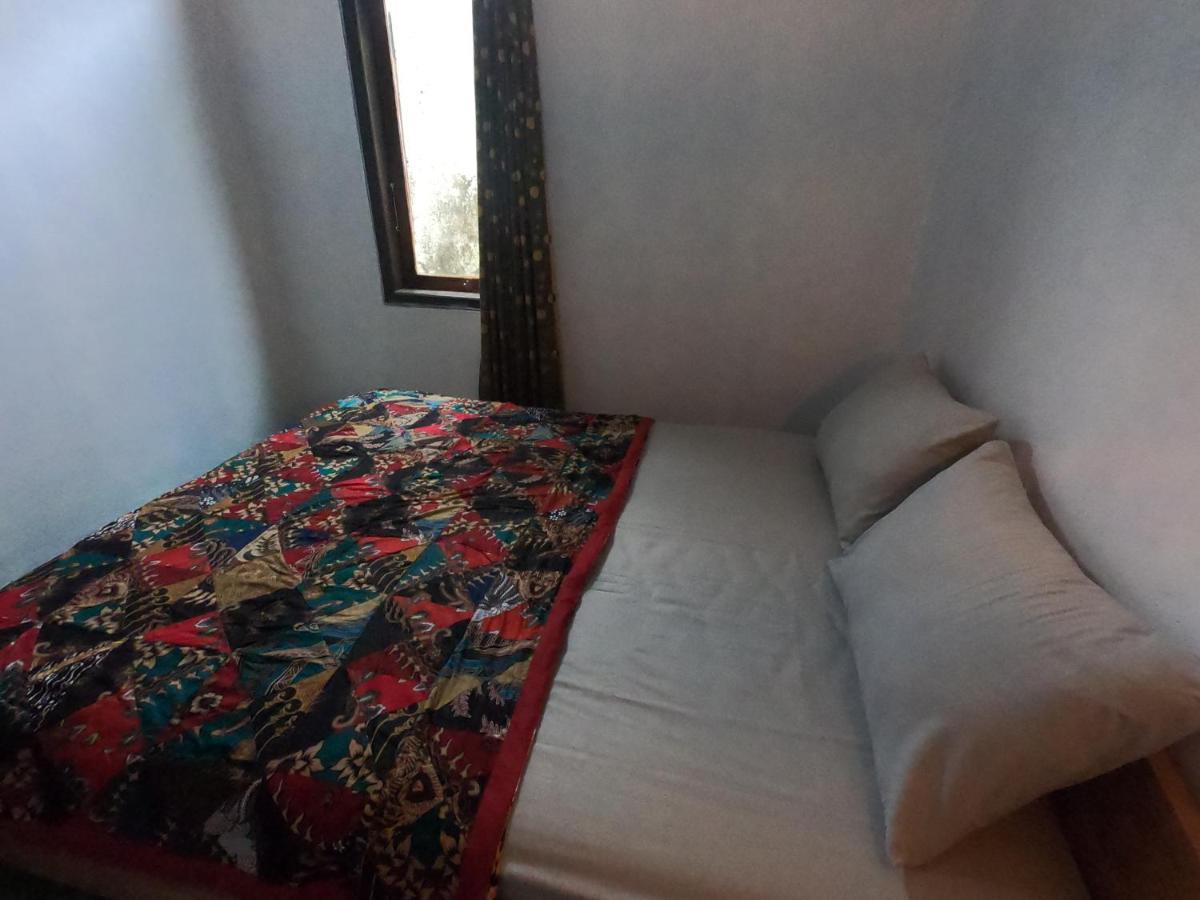 Owl Hostel Карімунджава Екстер'єр фото